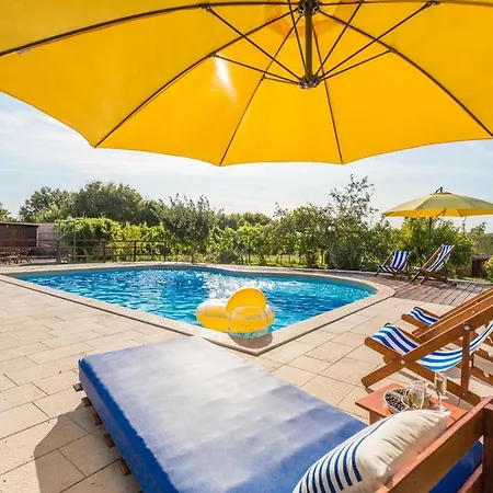 Holiday Lavarino Villa *